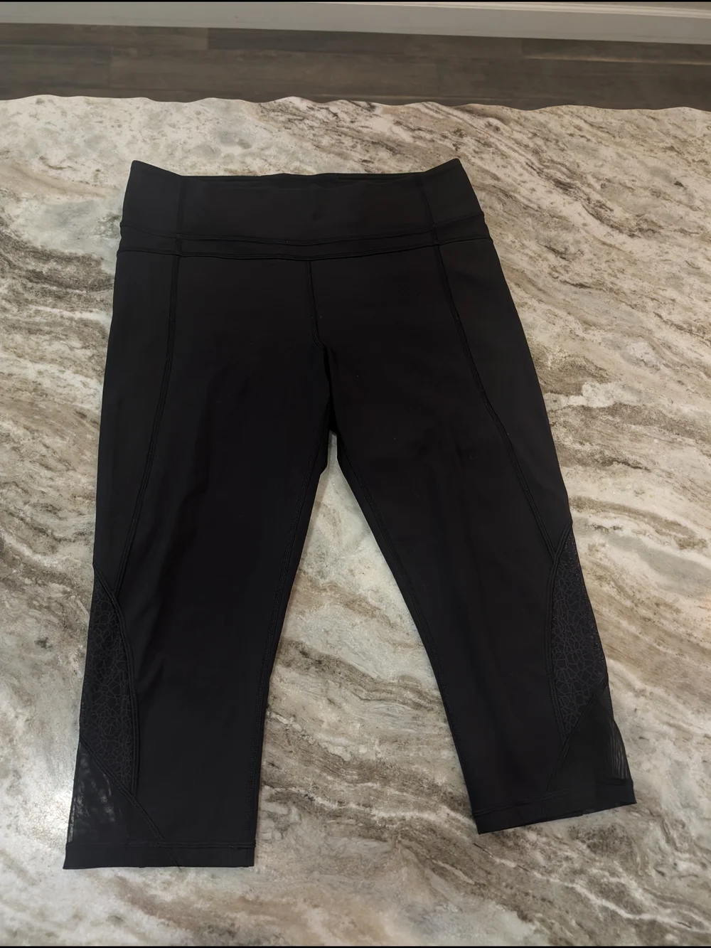 Lululemon Cropped Leggings - Picture 1 of 6